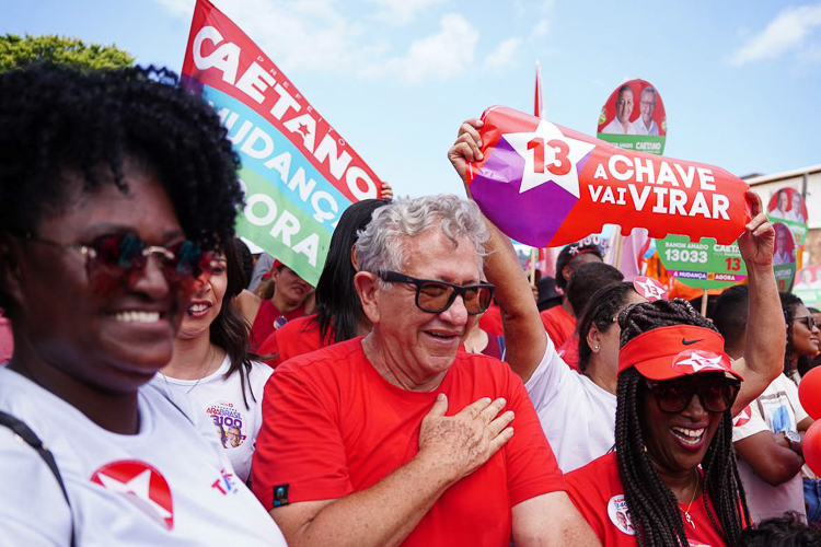 luiz-caetano-pref-camaccca7ari-ba-divulgacao-facebook-10